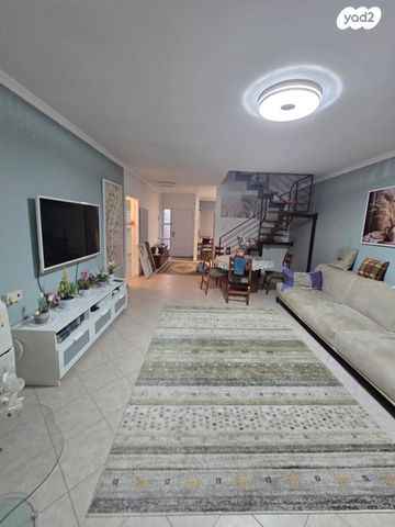 דו משפחתי, לשם, רותם, ערד