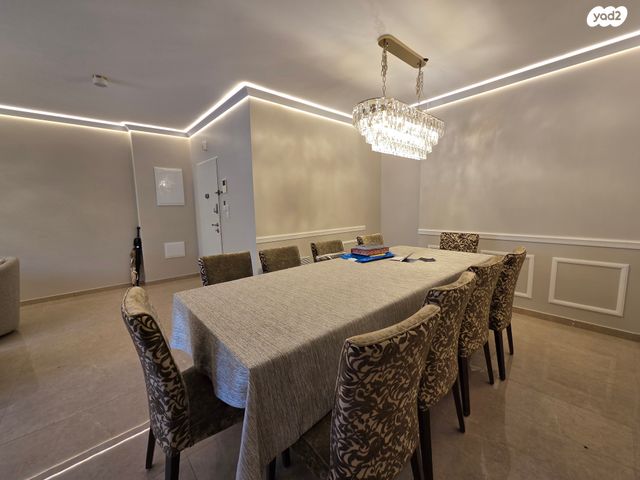 דירה, הכינור, שאר העיר, גבעת זאב