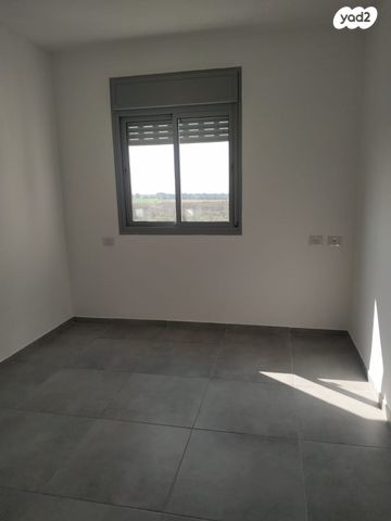 דירה, רפיח ים, נתיבות מערב, נתיבות