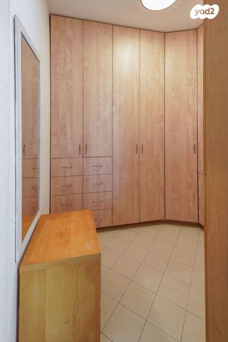 דירה, התבור, אריאל