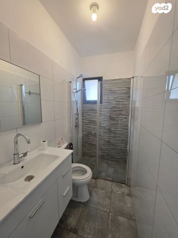 בית פרטי/ קוטג', חסיה המיילדת, בר לב, מזכרת בתיה