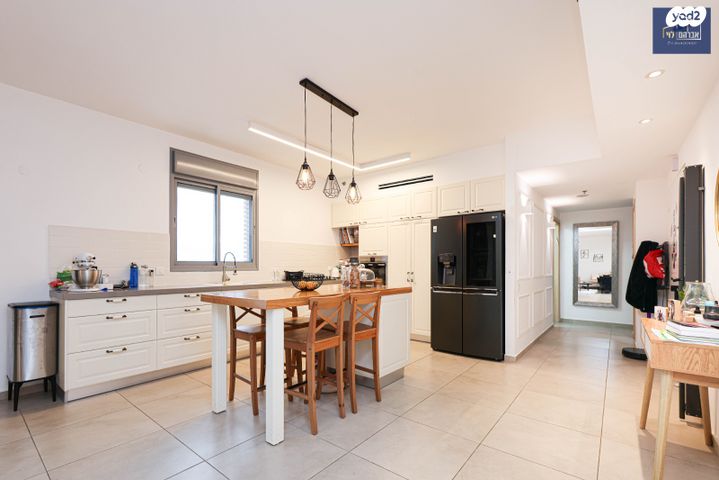 דירה, זהרה אלפסיה, פסגות אפק, ראש העין