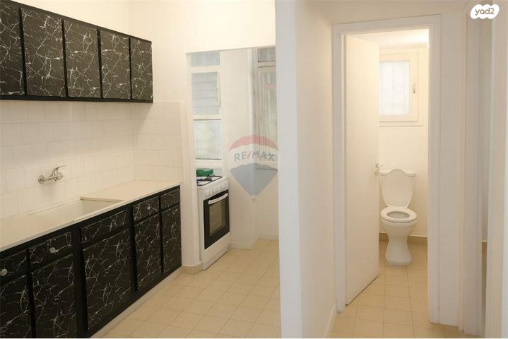 דירה, שדרות העם הצרפתי 16, שכונת הותיקים, רמת גן