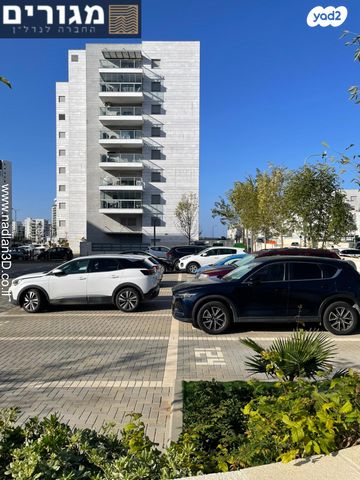 דירה, השחף, החותרים, טירת כרמל