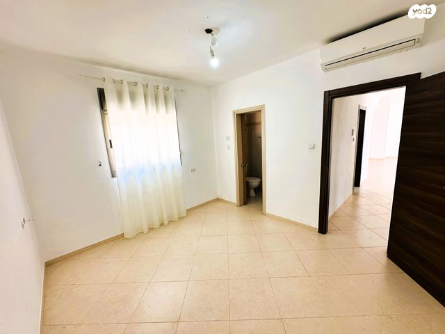 גג/ פנטהאוז, גד טדסקי, רמות הרכס, באר שבע