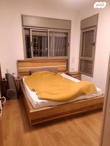 דירה, זאב וינהויז, ליבת העיר, יהוד מונוסון