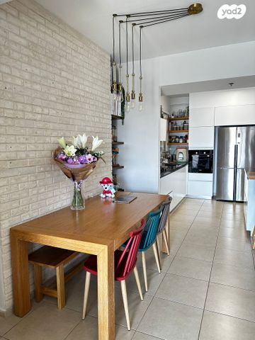 דירה, הנשיא הראשון, א' / צפון מזרח העיר, רחובות