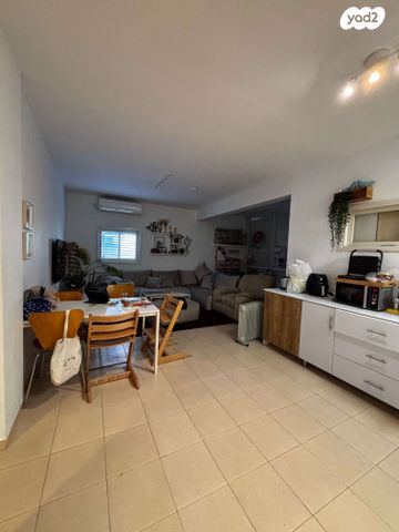 דירה, יעקב מוזר, הצפון החדש - כיכר המדינה, תל אביב יפו