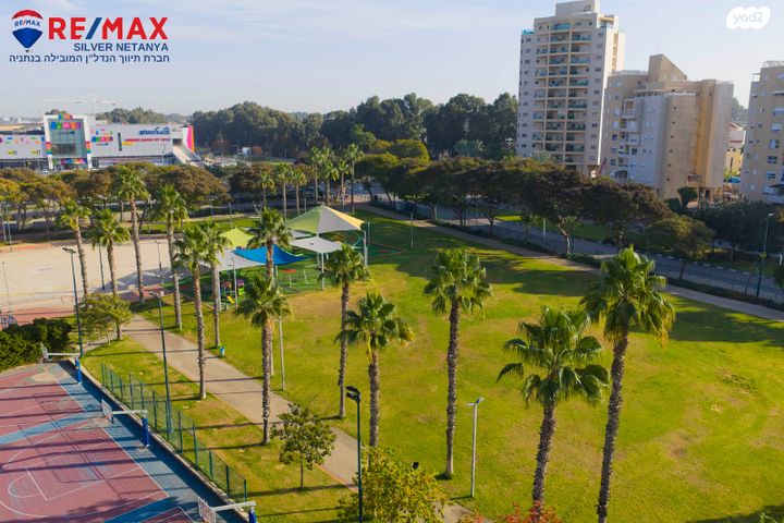 דירה, הרטום 28, קרית השרון, נתניה