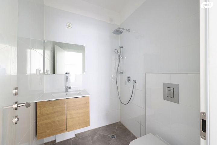 דירה, ז'בוטינסקי, מרכז דרום, רעננה