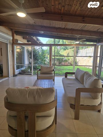 בית פרטי/ קוטג', נווה רום, רמת השרון