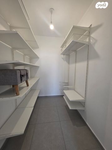 בית פרטי/ קוטג', חסיה המיילדת, בר לב, מזכרת בתיה