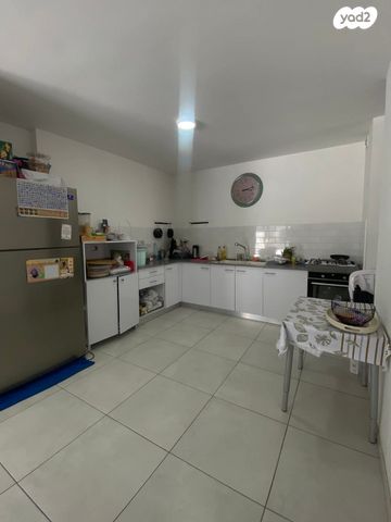 דירת גן, אופקים