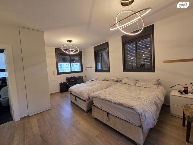 דירה, הכינור, שאר העיר, גבעת זאב