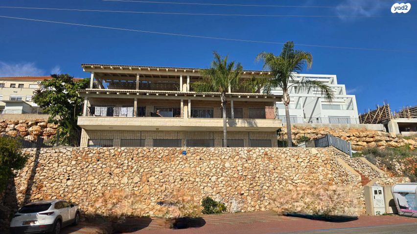 בניין מגורים