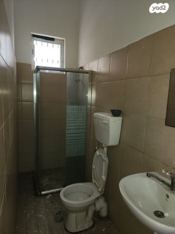 דירת גן, עמק הזיתים, הרצליה, חיפה