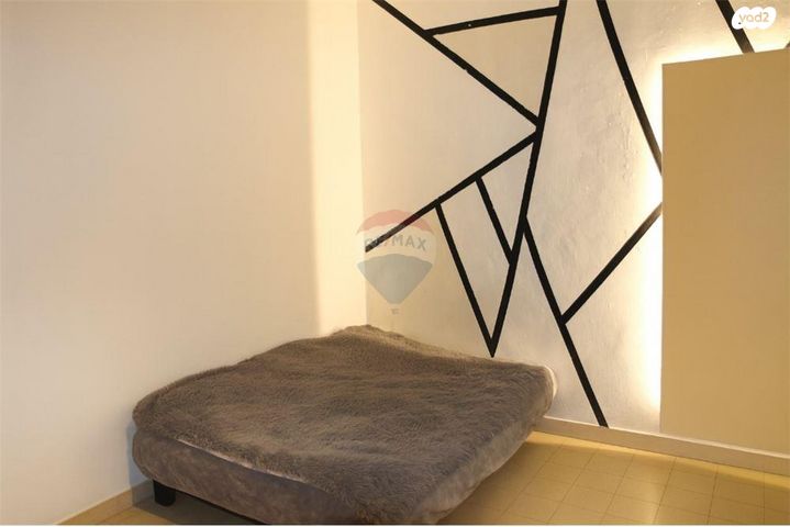 דירה, שדרות העם הצרפתי 16, שכונת הותיקים, רמת גן