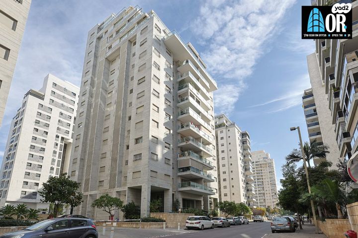 דירה, יוני נתניהו, הדר המושבות החדשה / אם המושבות החדשה, פתח תקווה