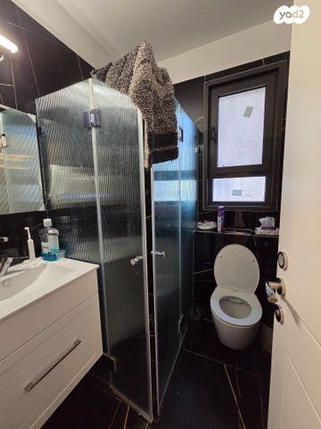 דירה, הכינור, שאר העיר, גבעת זאב