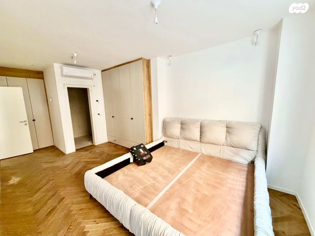 דירת גן, מרכז, הרצליה