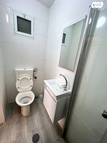 דירת גן, שמעון בר גיורא 17, שכונה ד', באר שבע