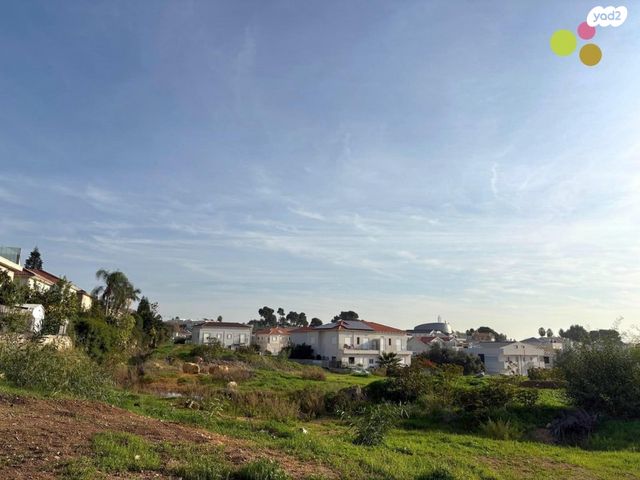 דו משפחתי, זכרון יעקב