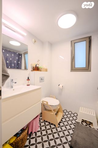 דירה, שכונת בן גוריון, מרכז העיר ג', רמת גן