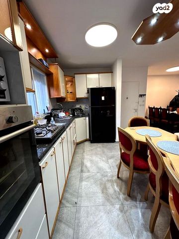 דירה, חיים, אפק, קרית ביאליק