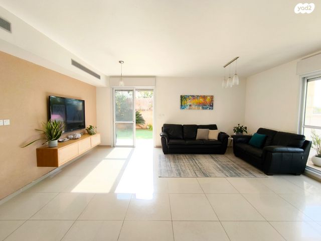 דירת גן, רחל אמנו, מוריה, מודיעין מכבים רעות