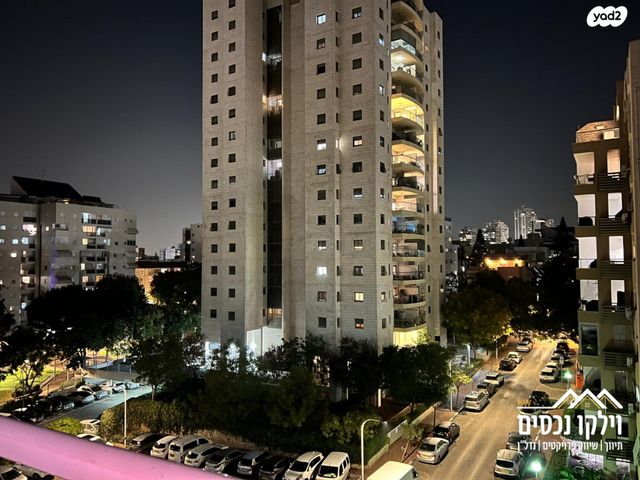 דירה, נווה אלון, ב' / צפון מערב העיר, רחובות