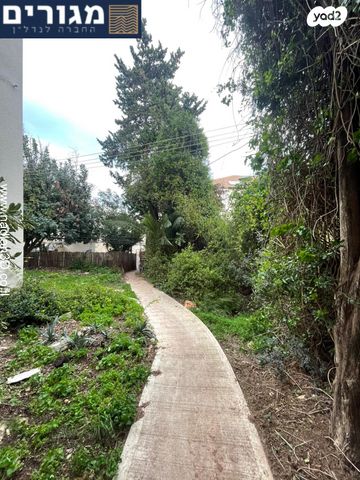 גג/ פנטהאוז, שדרות מוריה, שמבור, חיפה