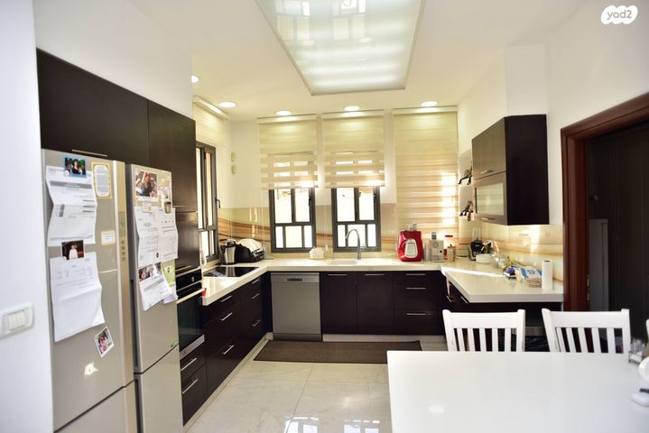 דו משפחתי, גדרה