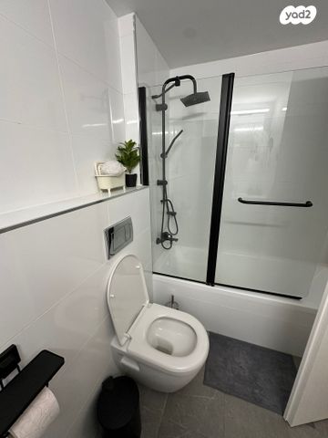 דירה, הנרייטה סולד, קרית היובל, ירושלים