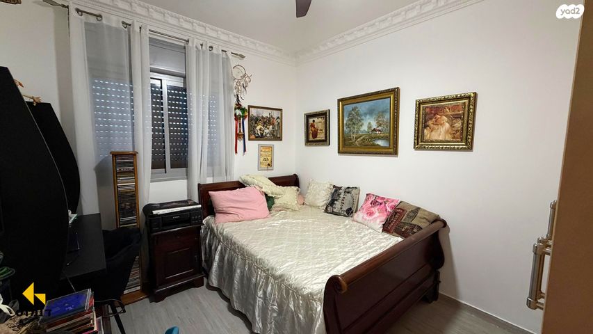 דירה, חזון אי"ש, רחובות הצעירה, רחובות