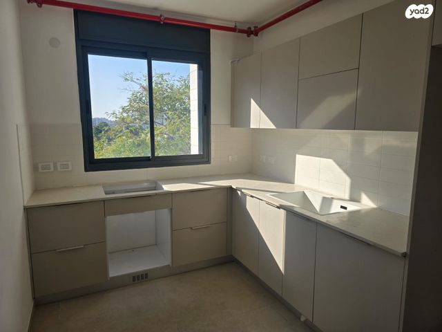 דירה, אצ"ל, תל גיבורים, חולון