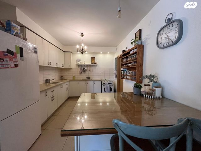 דירה, מתתיהו הכהן, גבעת הזית, אפרת