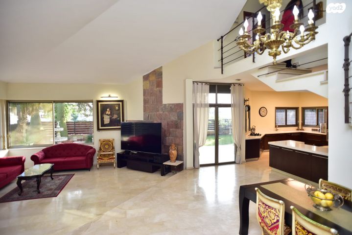 דו משפחתי, גבעת העיריות, גדרה