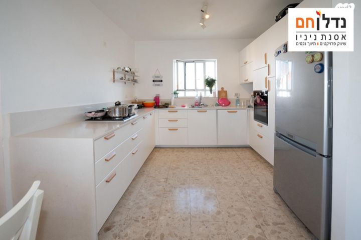 גג/ פנטהאוז, ברקן 5, סביוני הכפר, כפר סבא