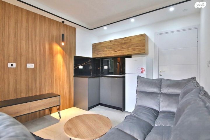 הרב הרצוג 12