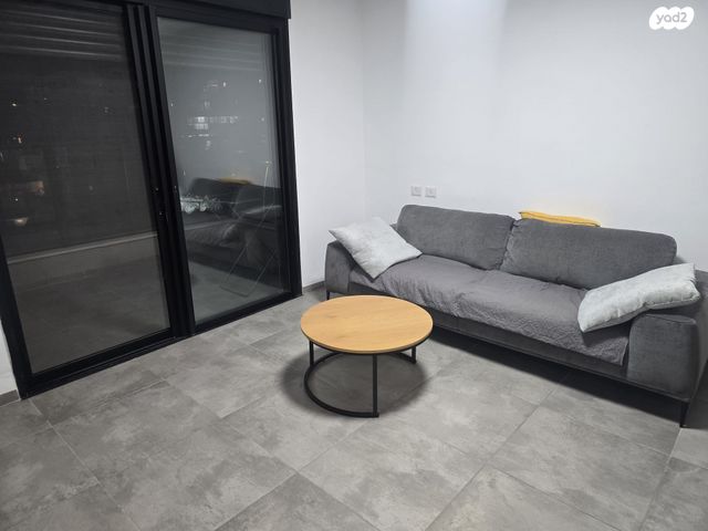 דירה, מגדל העמק