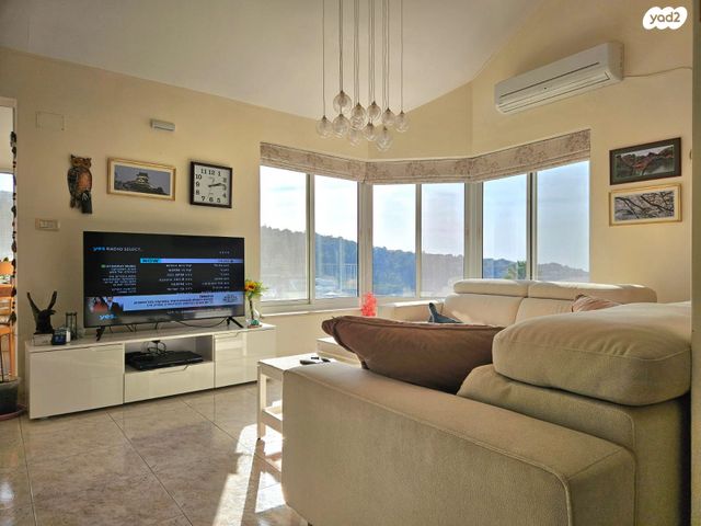 בית פרטי/ קוטג', כפר ורדים