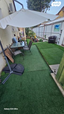 דירת גן, אסף שמחוני, קרית אתא