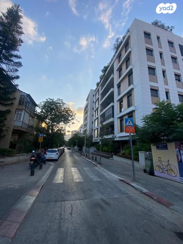 דירה, ברדיצ'בסקי 37, ארלוזורוב, גבעתיים