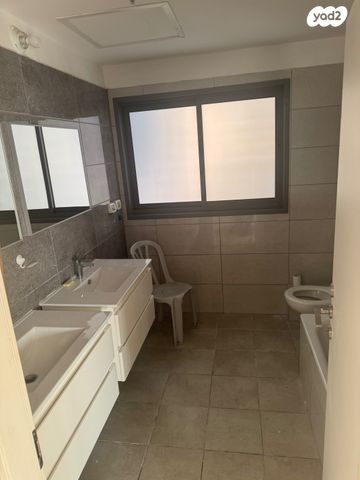 דירה, הנשיא, שאר העיר, גבעת שמואל