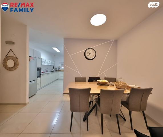 דירה, הראשונים 19, קרית חיים מזרחית, חיפה