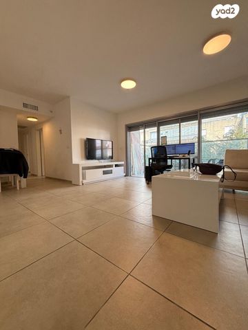 דירה, בן גוריון, כפר סבא