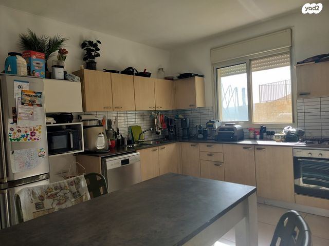 דופלקס, נווה מנחם, קרני שומרון