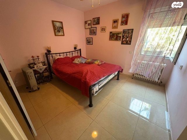 דירה, אבשלום חביב, ארמון הנציב, תלפיות מזרח, ירושלים