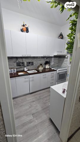 דירת גן, אסף שמחוני, קרית אתא