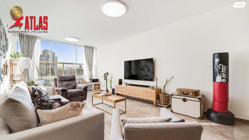 דירה, דרך זאב ז'בוטינסקי 11, לב המושבה / מרכז העיר, פתח תקווה